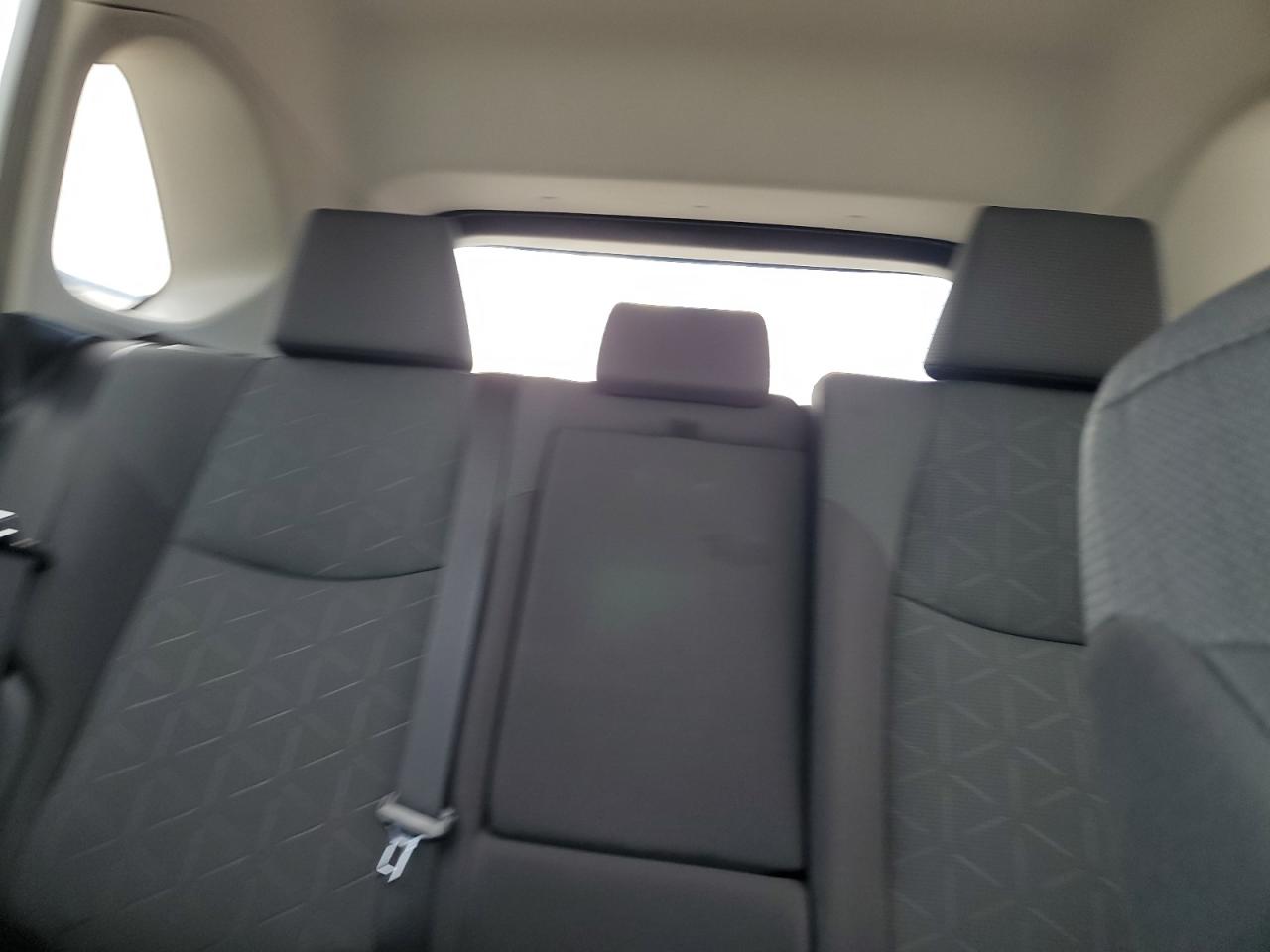 2023 Toyota RAV 4 - Image 10