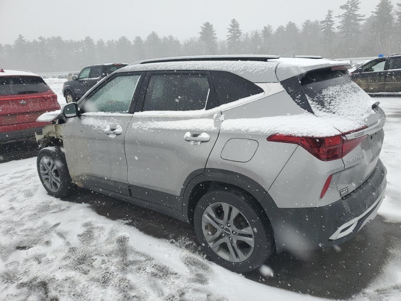 2022 Kia Seltos - Image 2