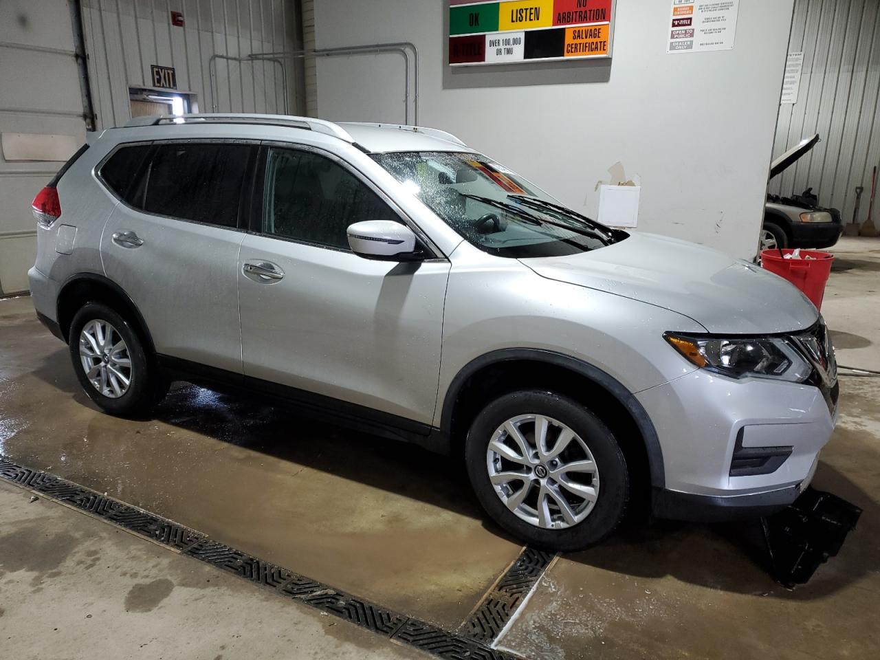 KNMAT2MV4JP576051 NISSAN ROGUE 2018