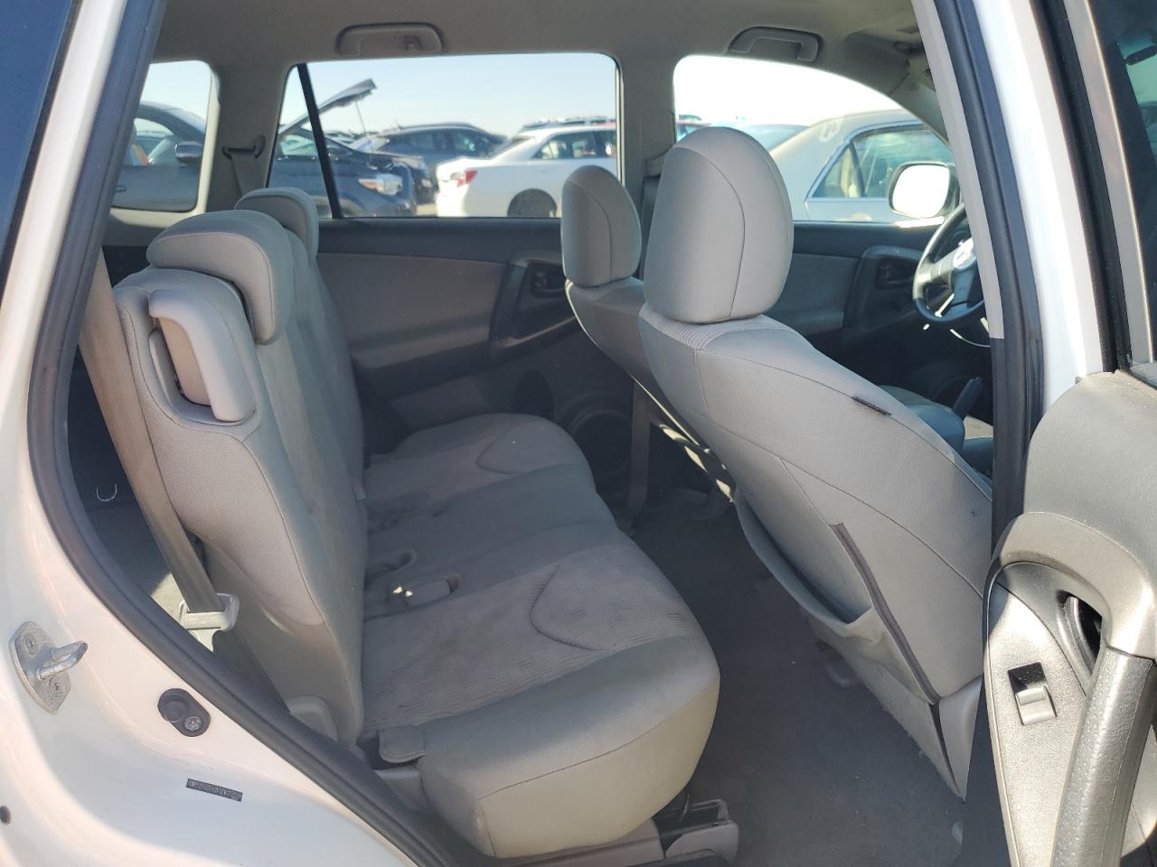 2011 Toyota RAV 4 - Image 11