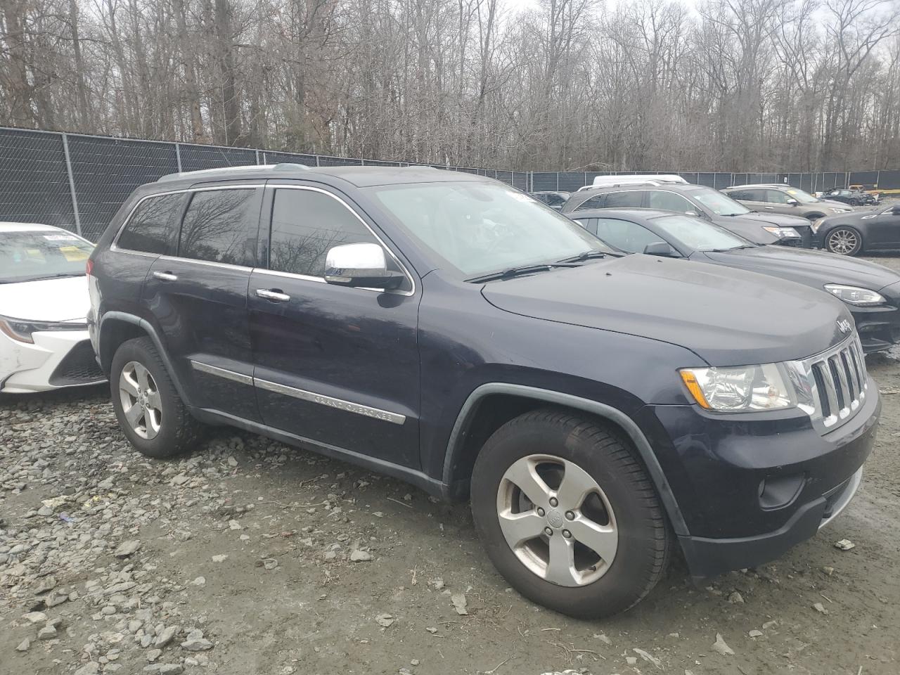 2011 Jeep Grand Cherokee - Image 4