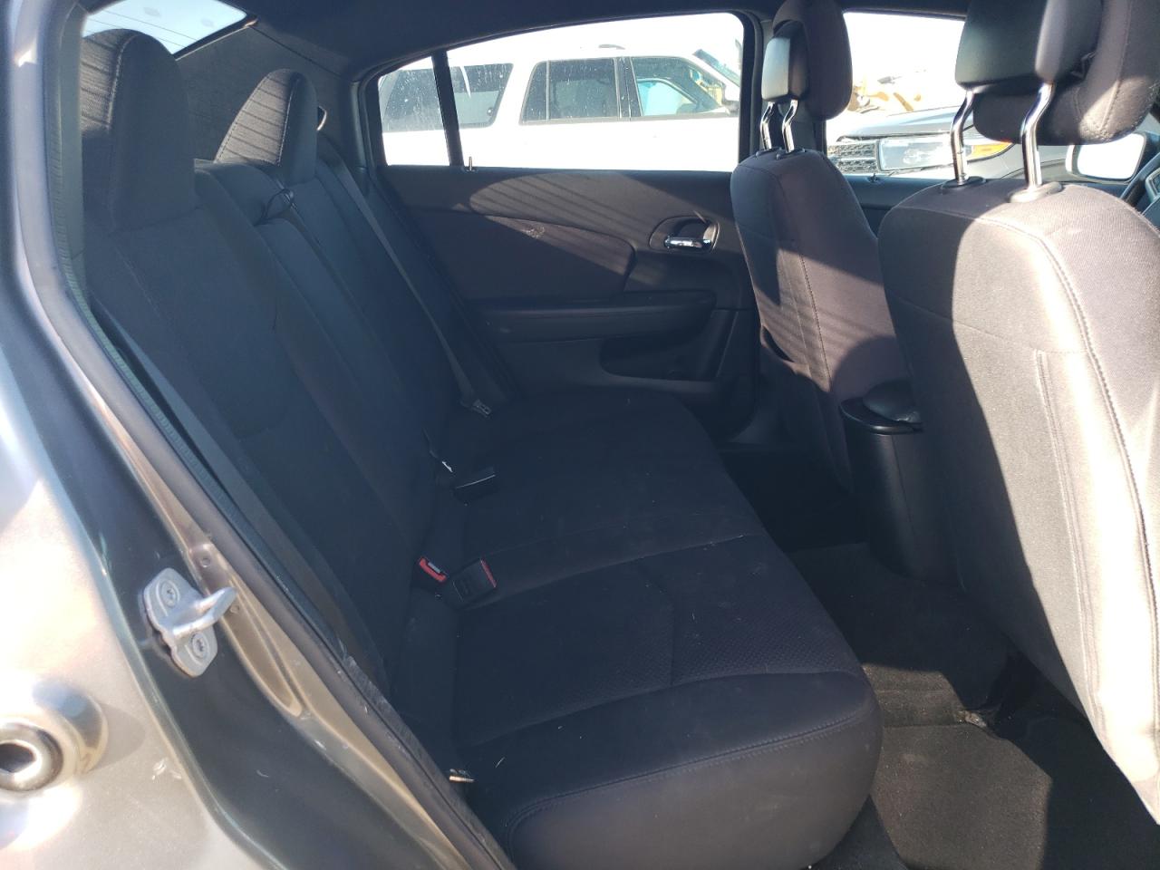 2013 Chrysler 200 - Image 10