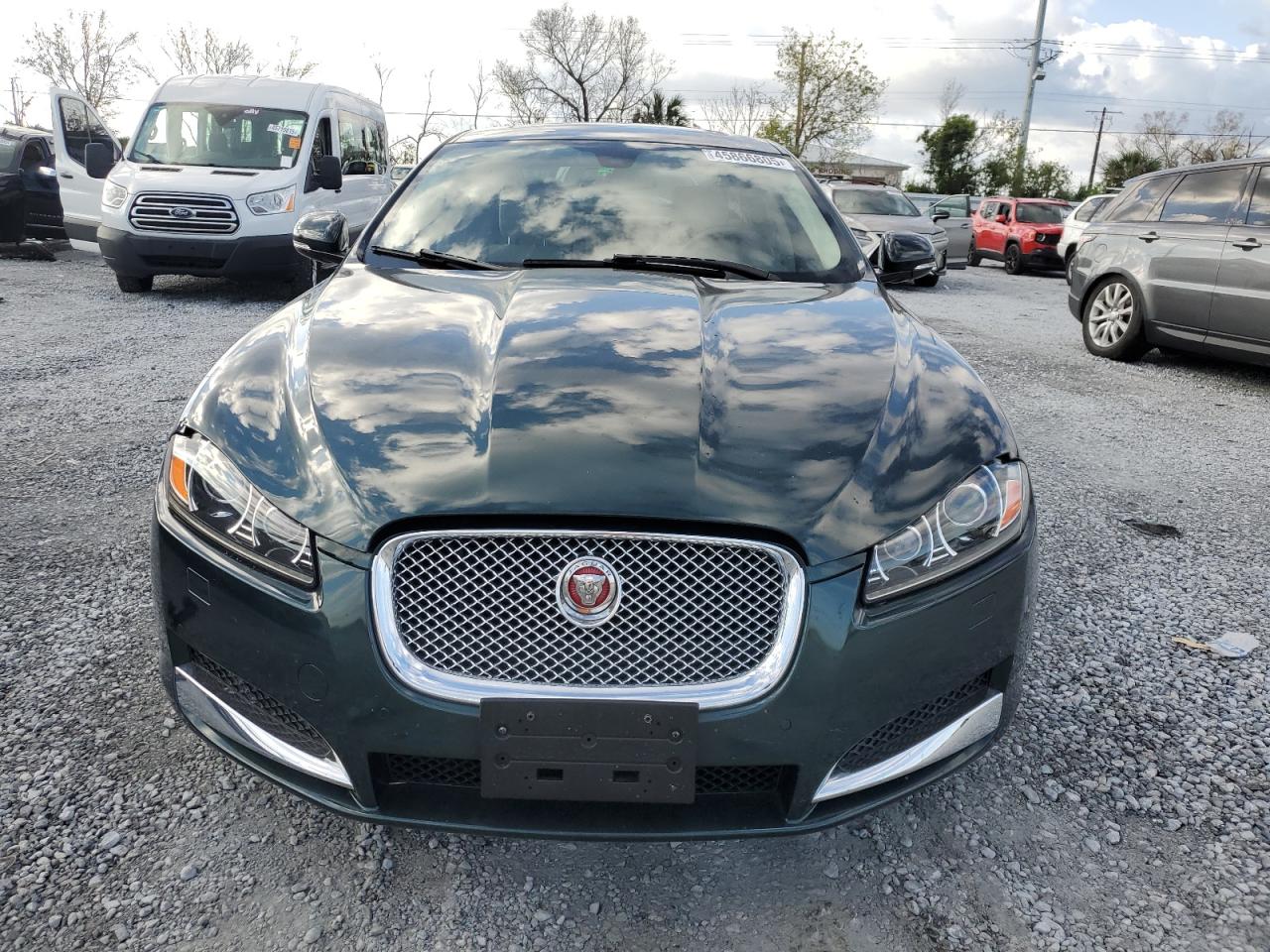2015 Jaguar XF - Image 5