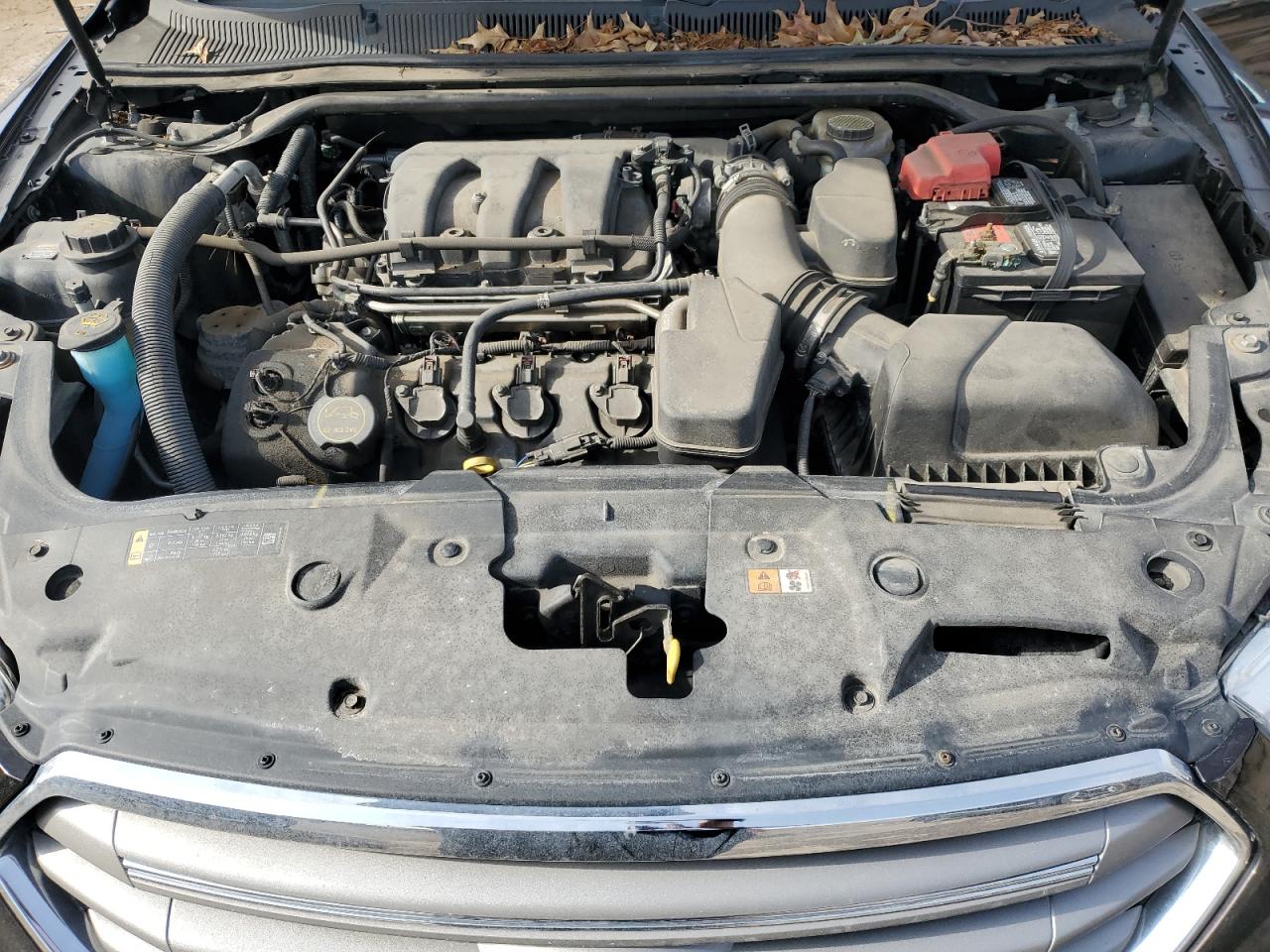 2014 Ford Taurus - Image 12