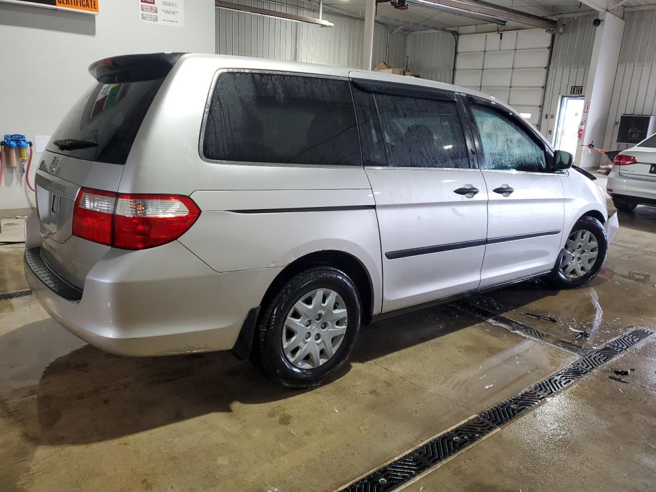 2007 Honda Odyssey - Image 3