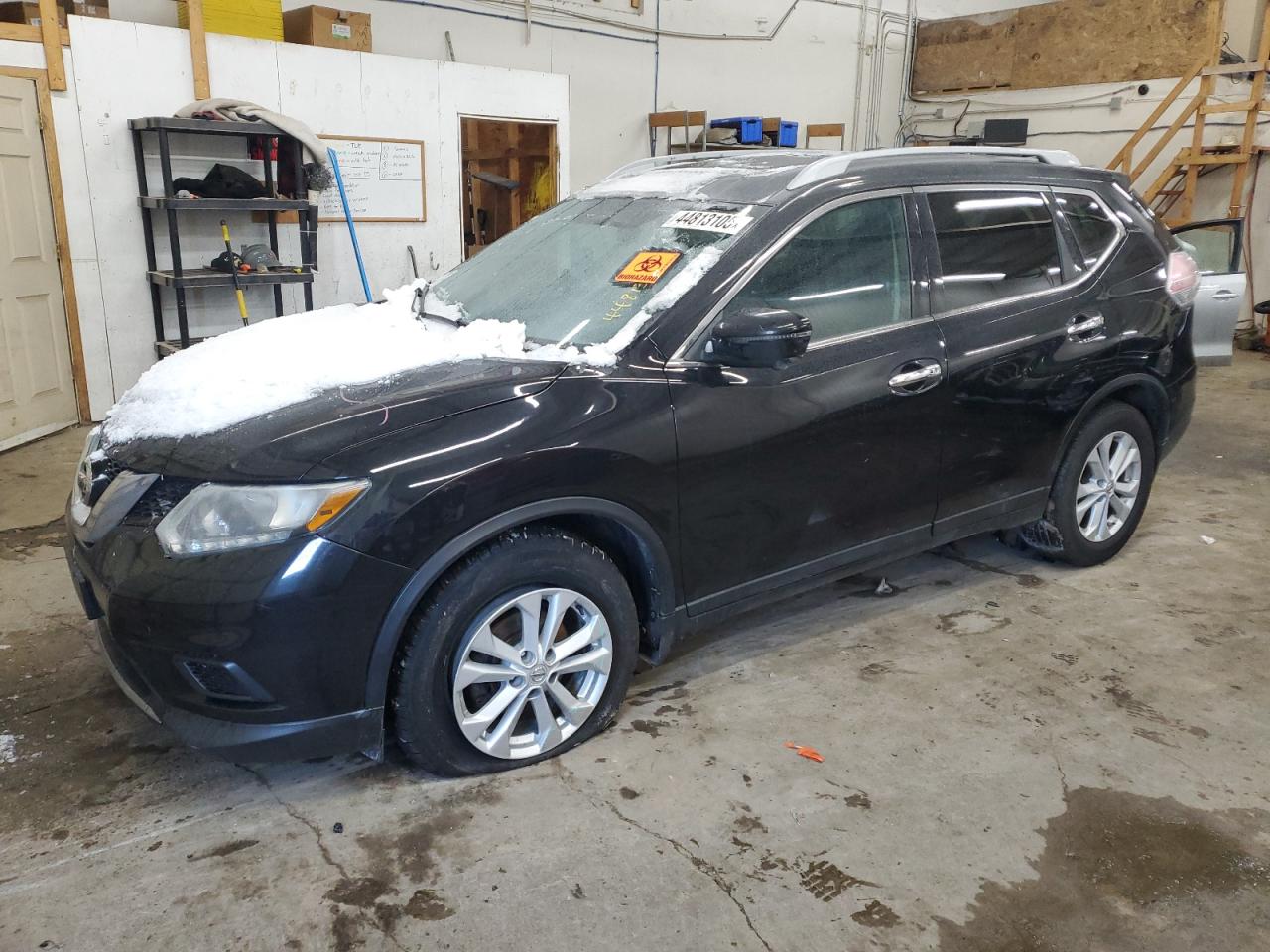 5N1AT2MV0GC801979 NISSAN ROGUE 2016