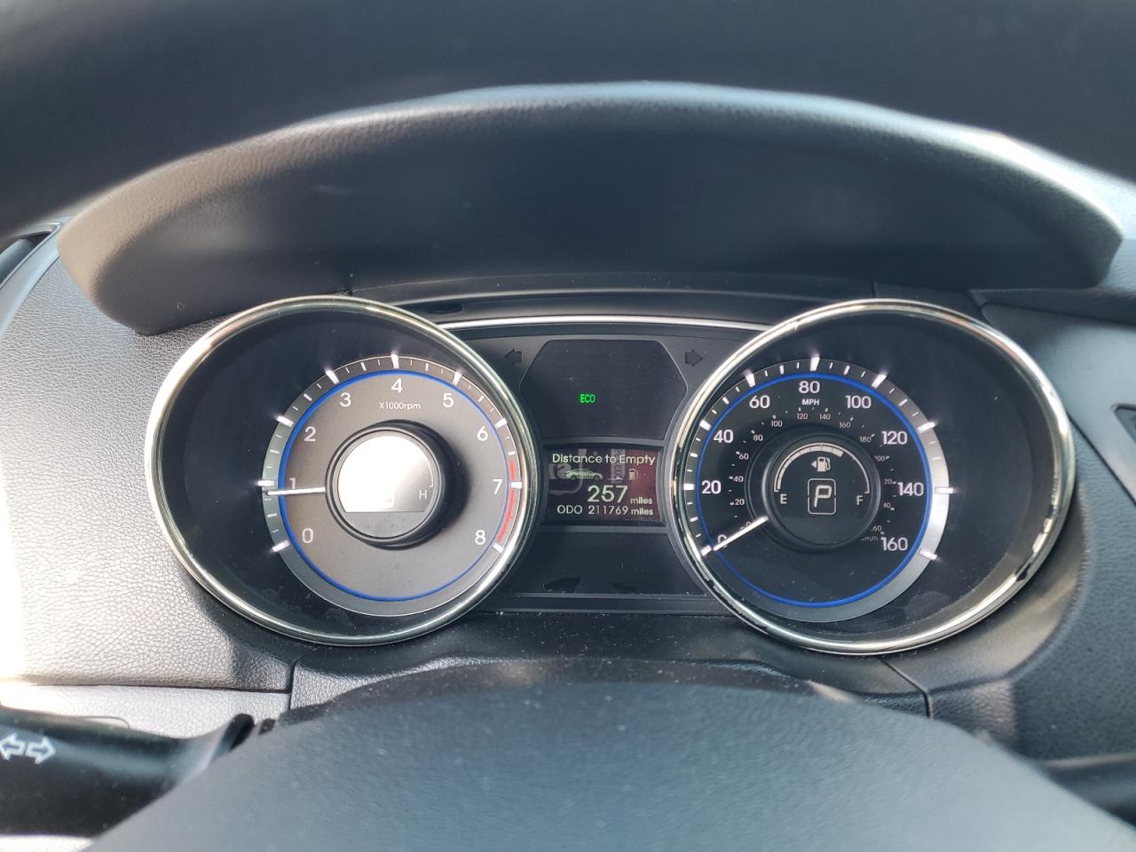 2013 Hyundai Sonata - Image 9