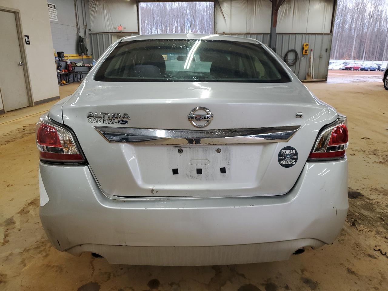2015 Nissan Altima - Image 6