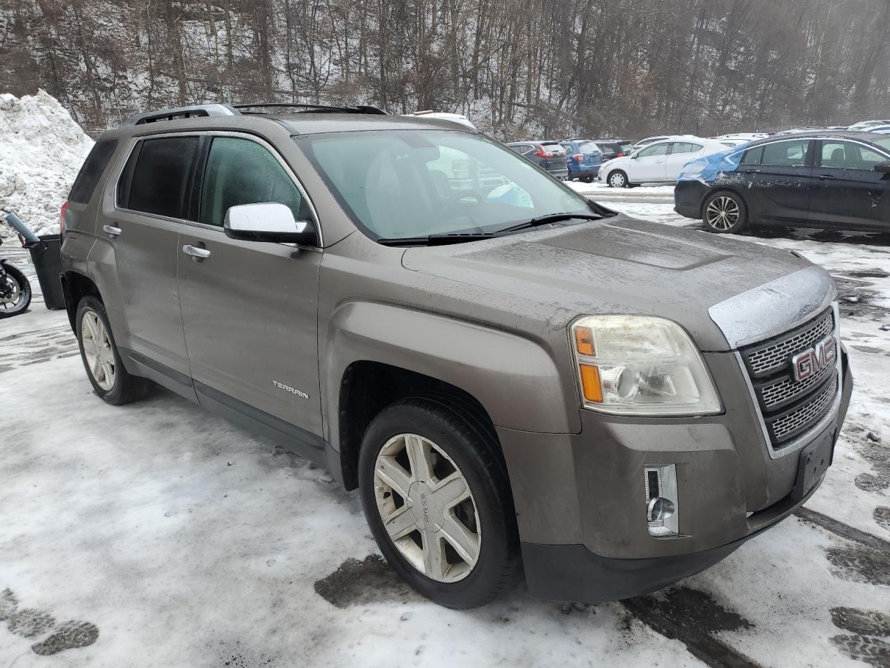 2011 GMC Terrain - Image 4