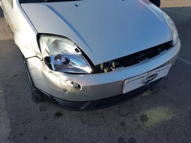 2003 FORD FIESTA FIN