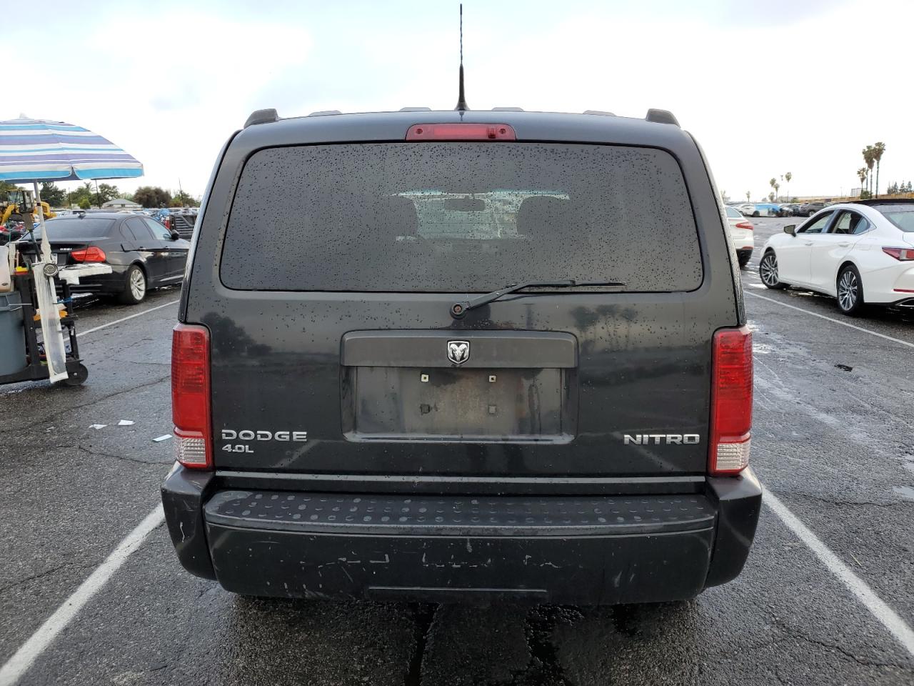 2011 Dodge Nitro - Image 6