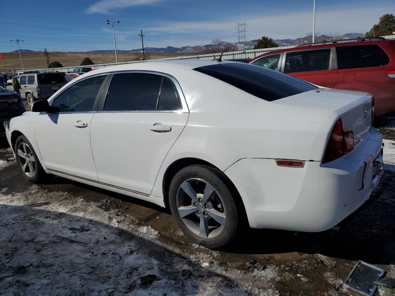2009 Chevrolet Malibu - Image 2