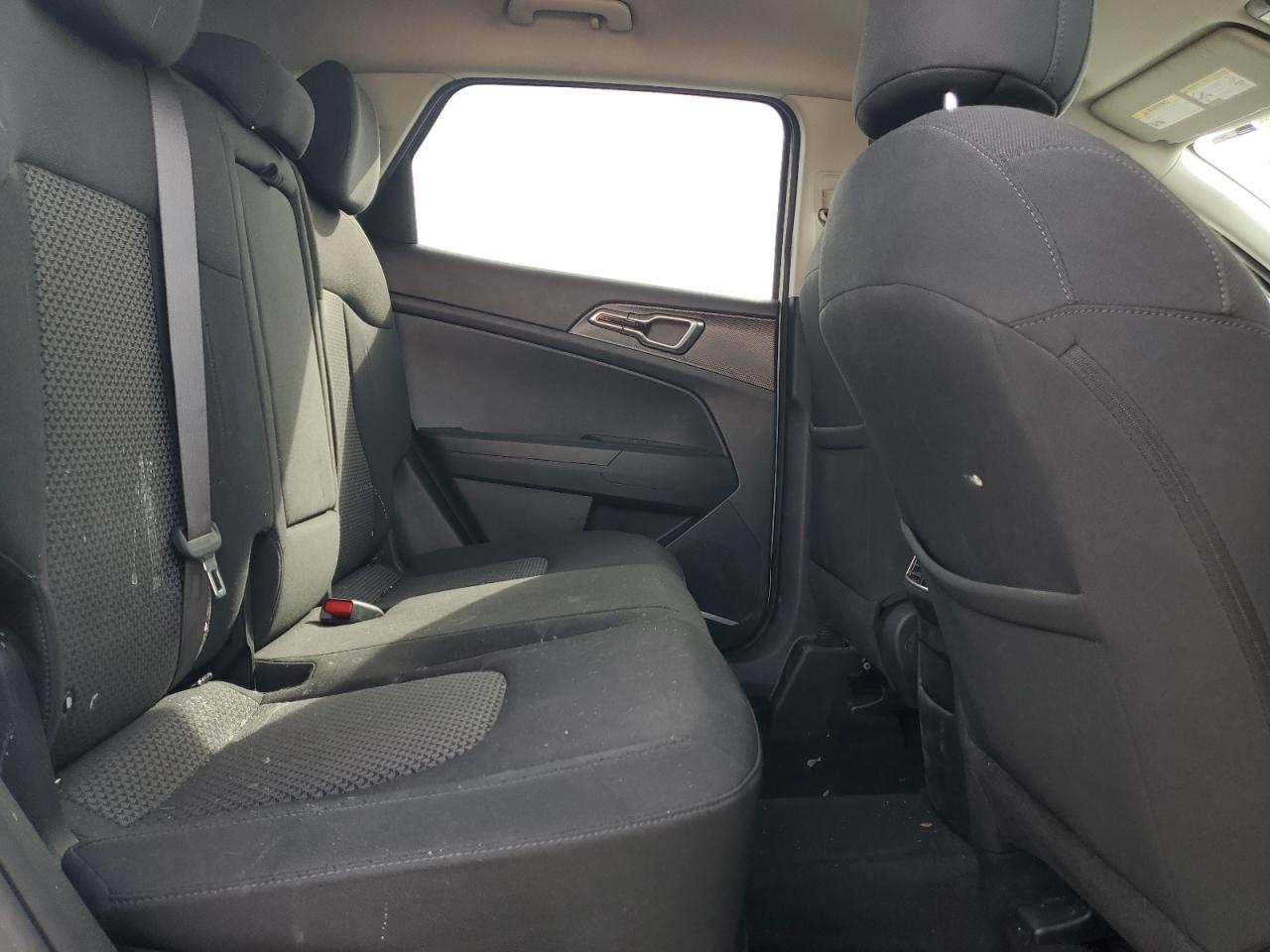 2023 Kia Sportage - Image 11