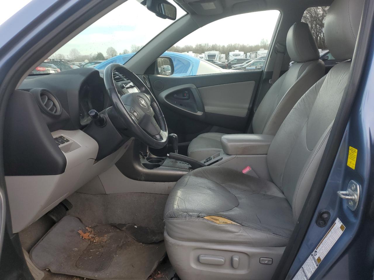 2010 Toyota RAV 4 - Image 7