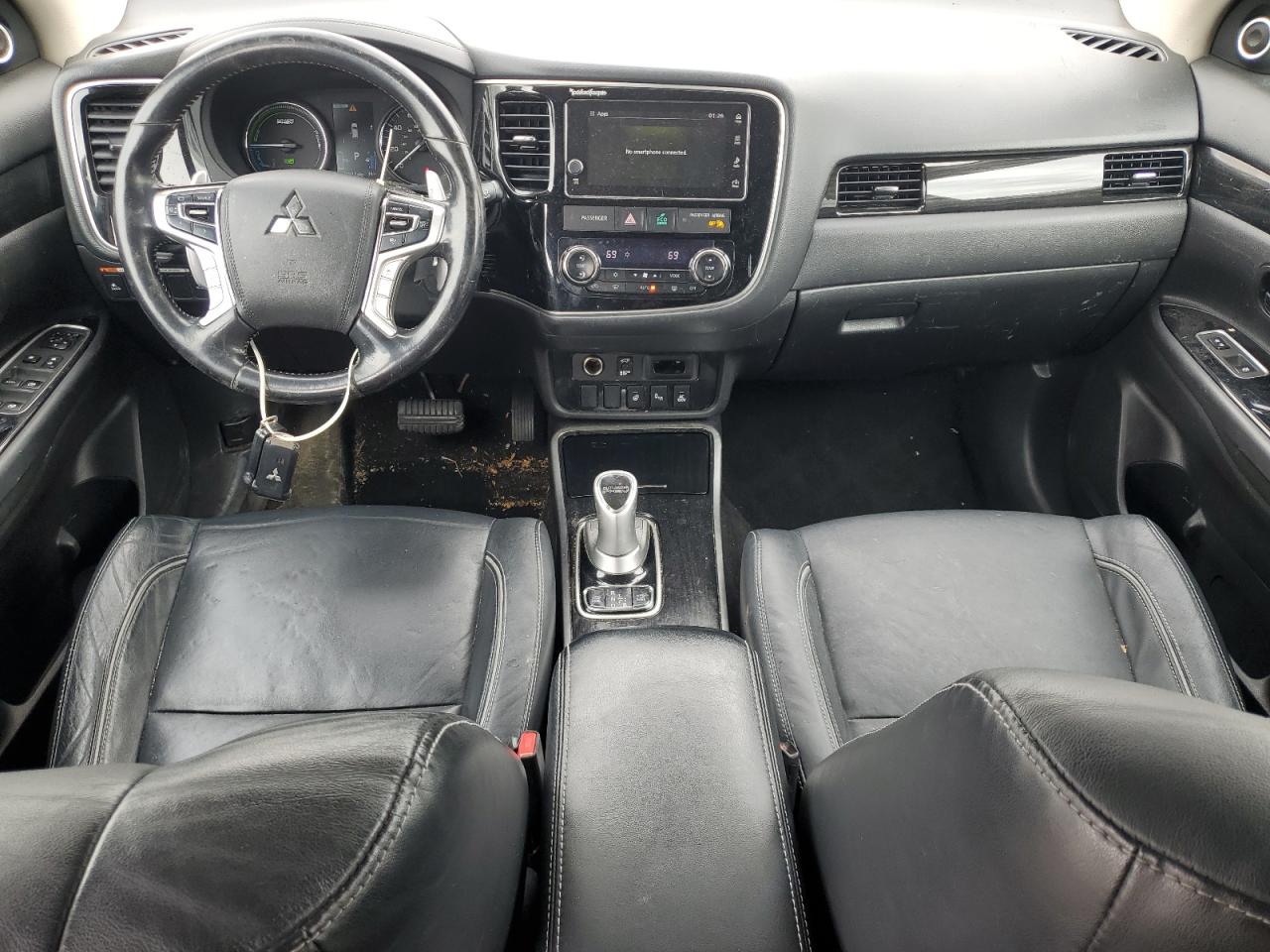 2018 Mitsubishi Outlander - Image 8