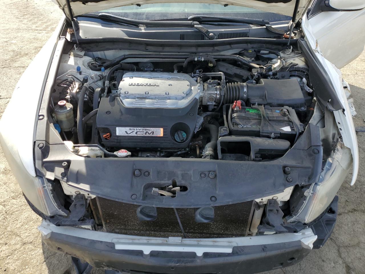 2010 Honda Accord - Image 13