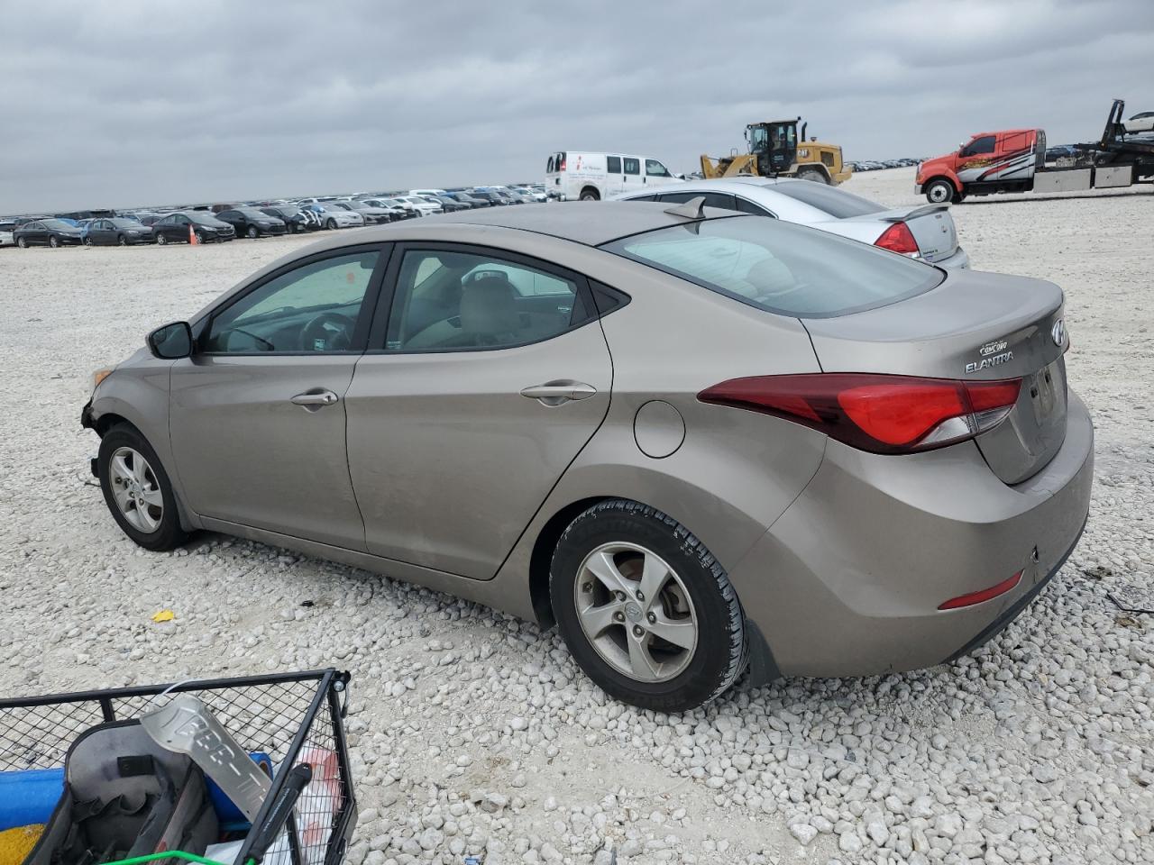 2015 Hyundai Elantra - Image 2