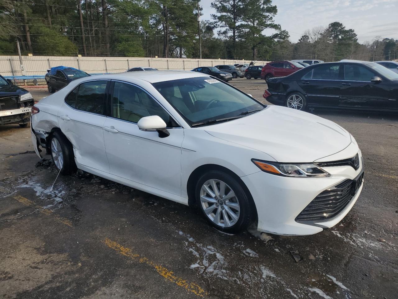 2018 Toyota Camry - Image 4