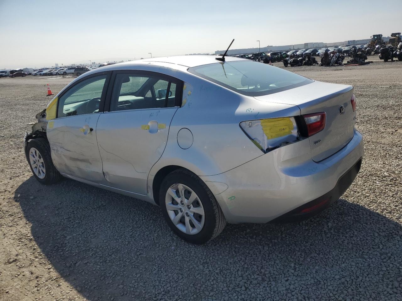 2015 Kia Rio - Image 2