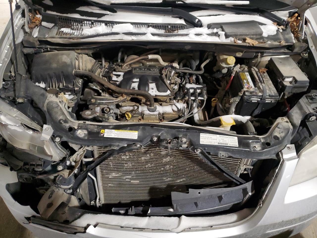 2008 Chrysler Town & Country - Image 13