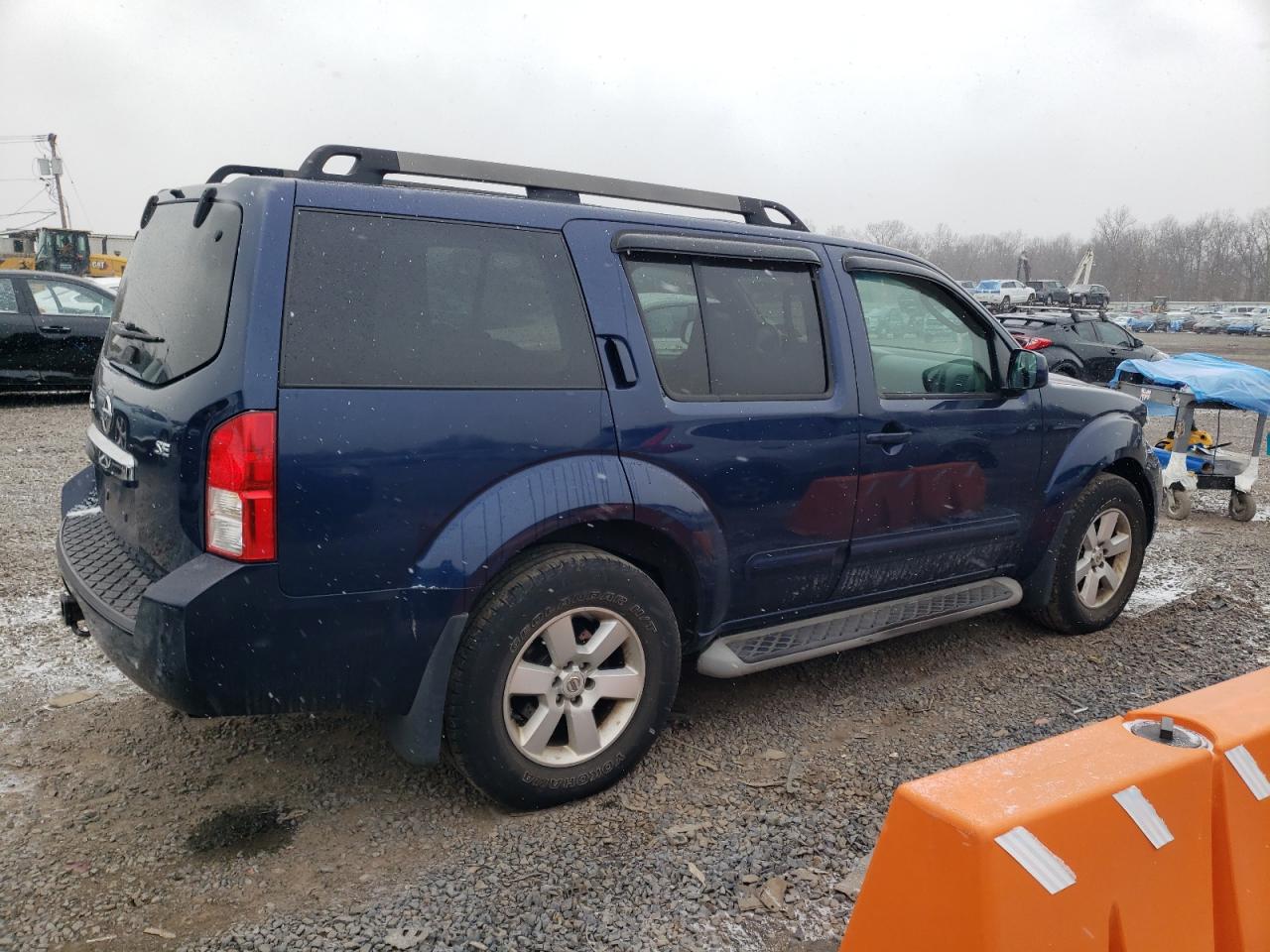 2009 Nissan Pathfinder - Image 3