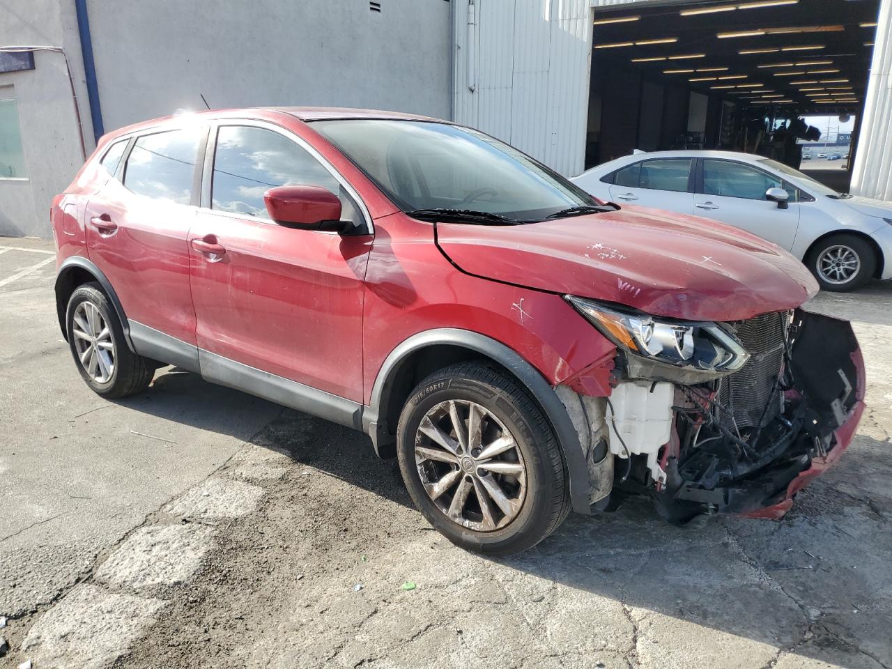 JN1BJ1CP2JW105340 NISSAN ROGUE 2018