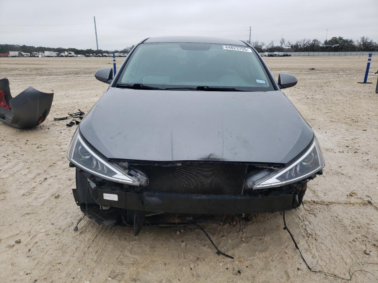 2019 Hyundai Elantra - Image 5