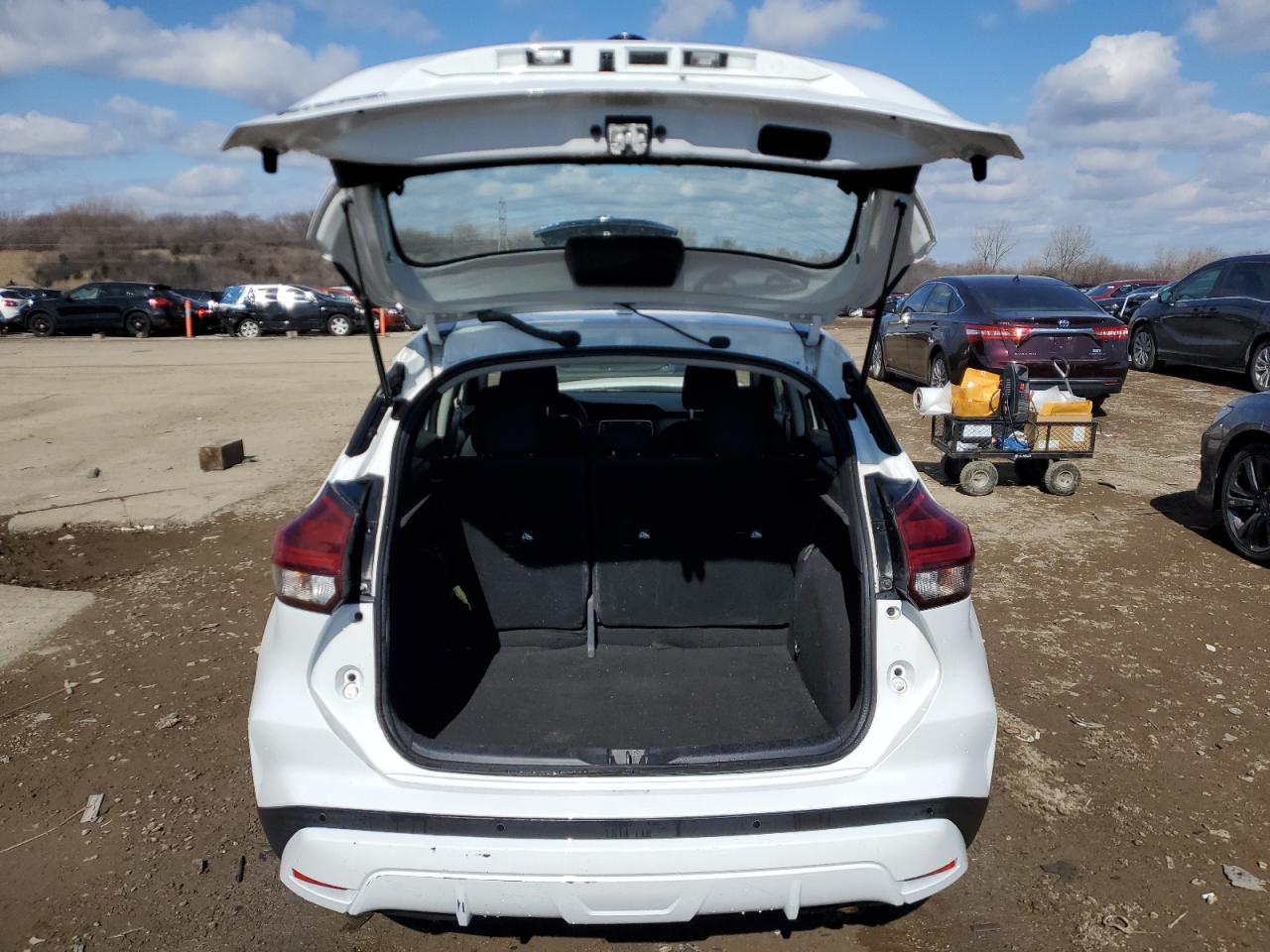 2021 Nissan Kicks - Image 6