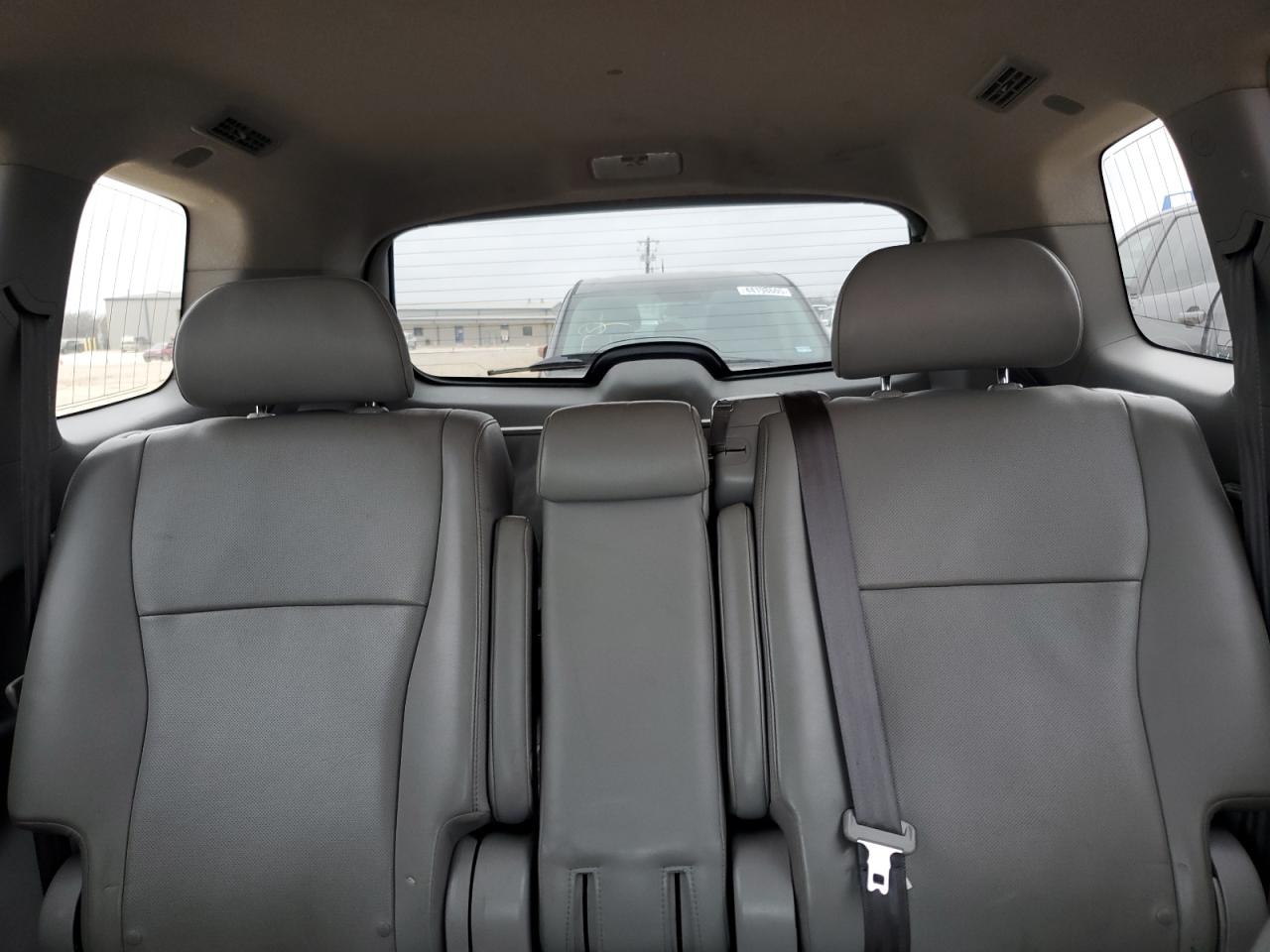 2013 Toyota Highlander - Image 10