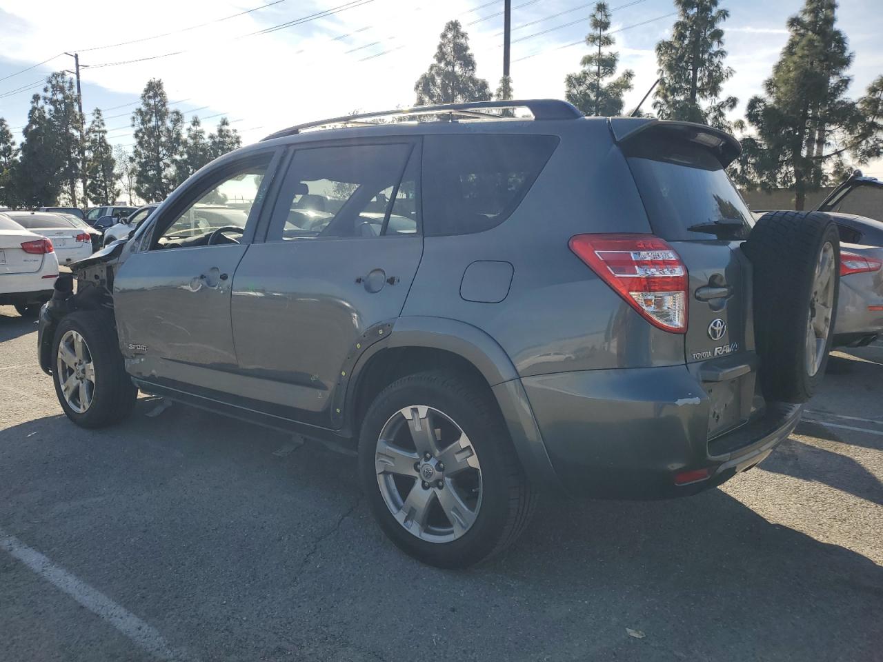 2010 Toyota RAV 4 - Image 2