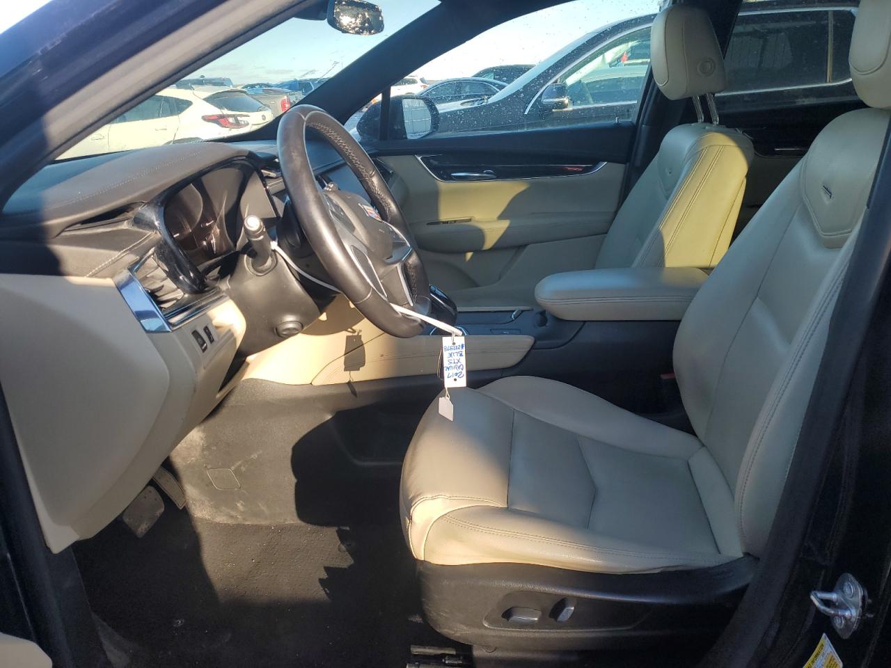 2017 Cadillac XT5 - Image 7