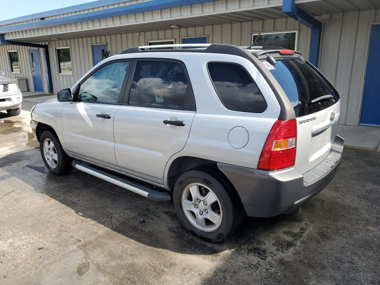 2008 Kia Sportage - Image 2