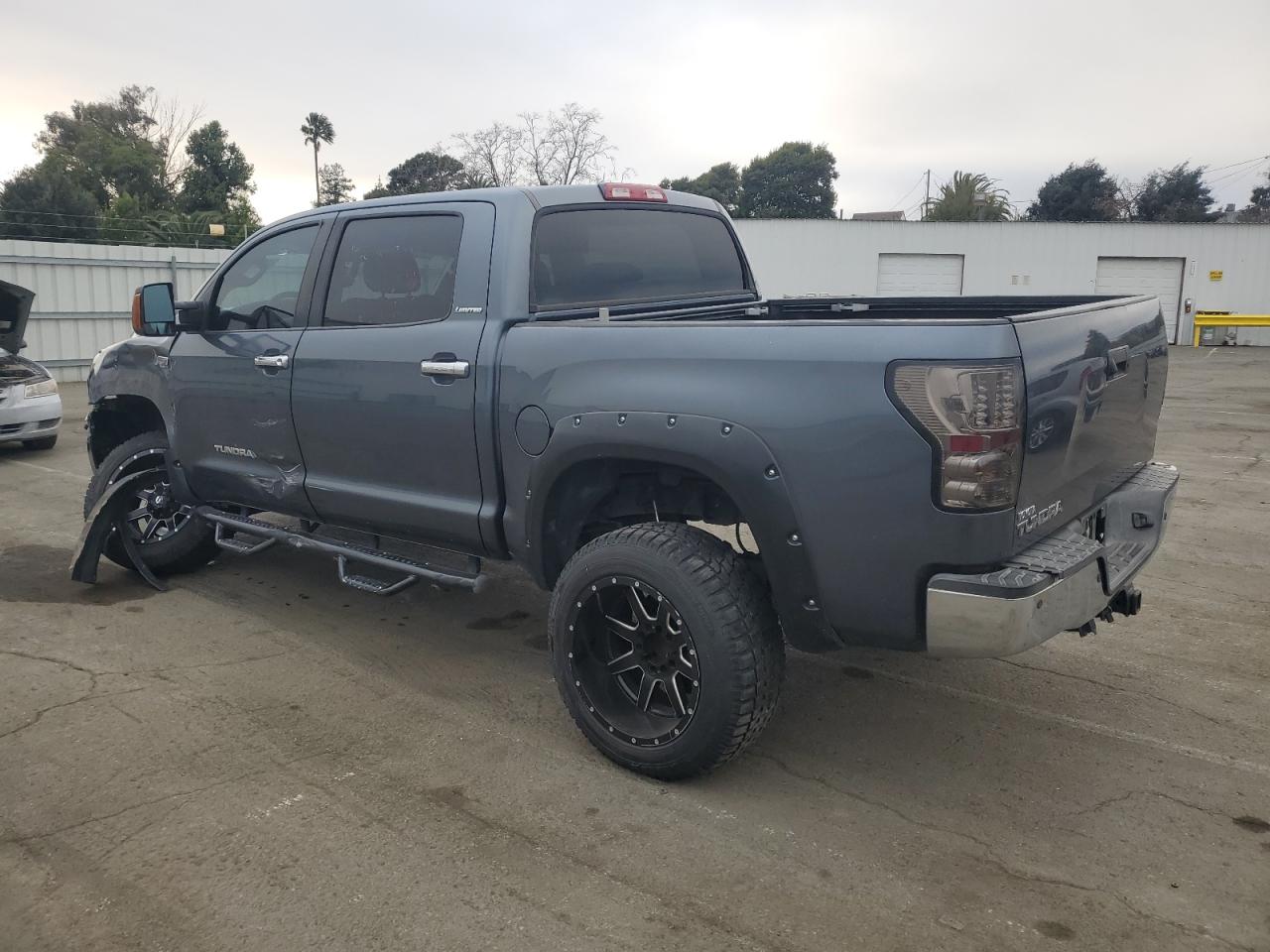 2008 Toyota Tundra - Image 2