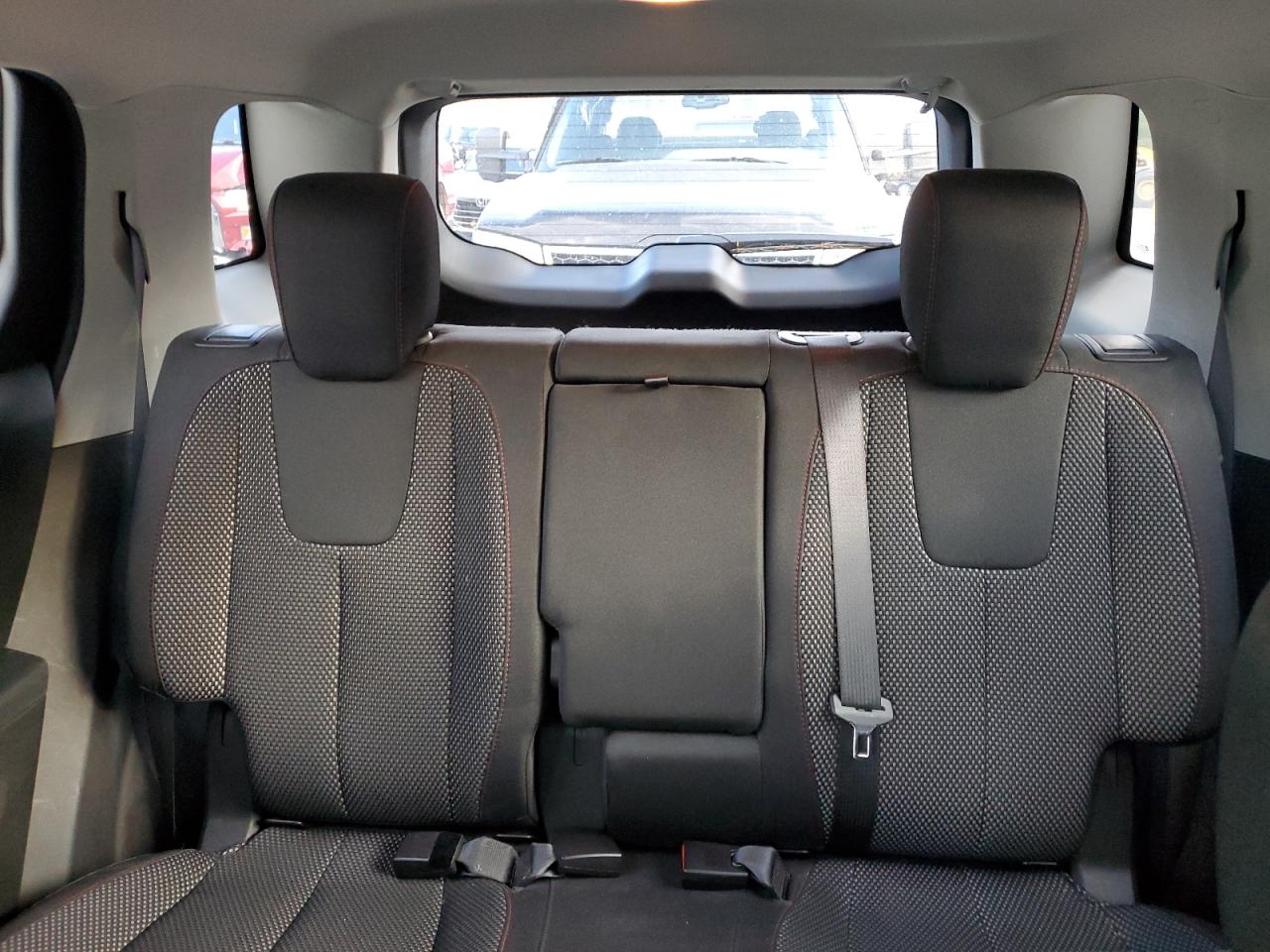 2016 GMC Terrain - Image 10