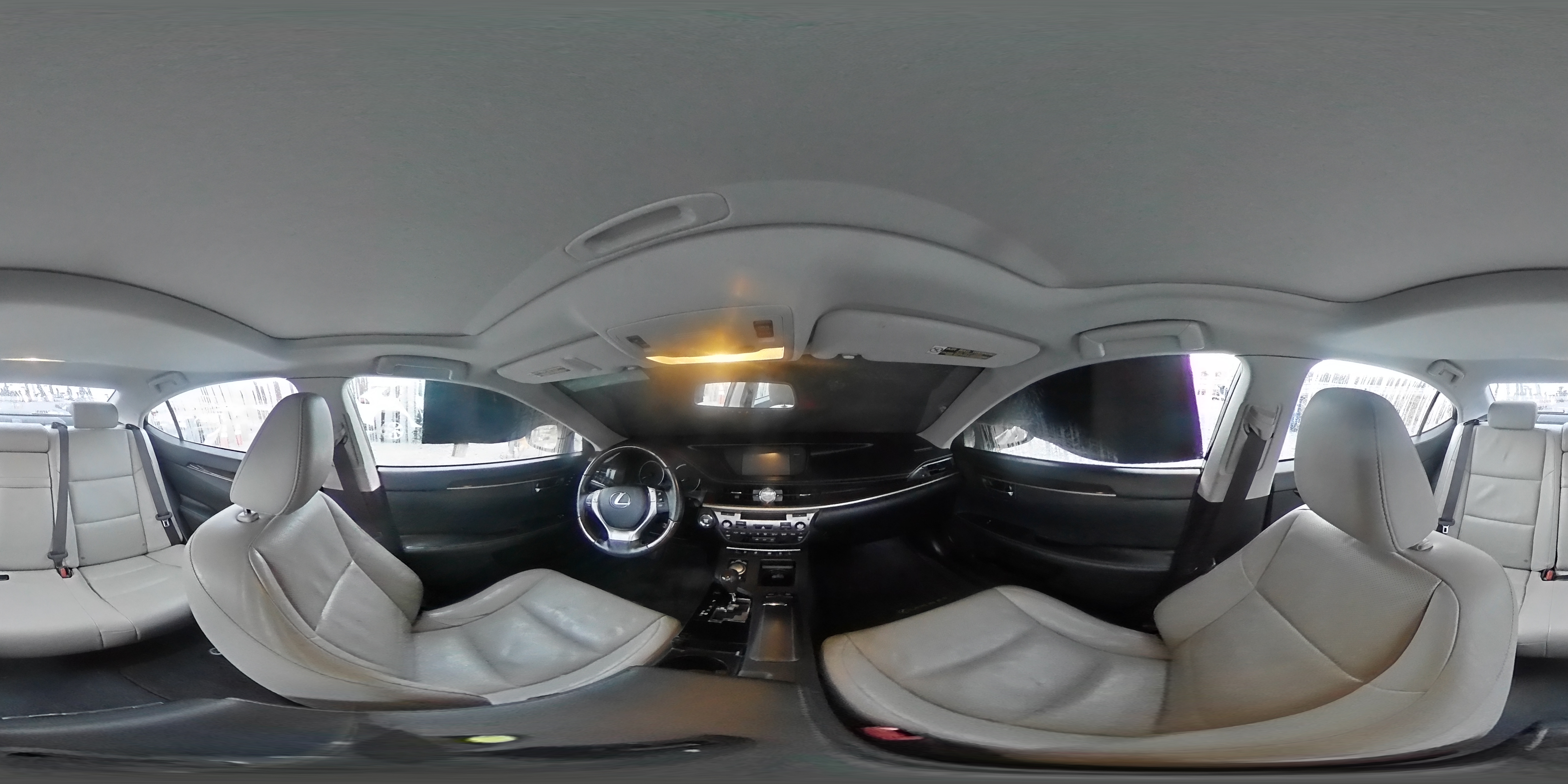 2014 Lexus ES - Image 12