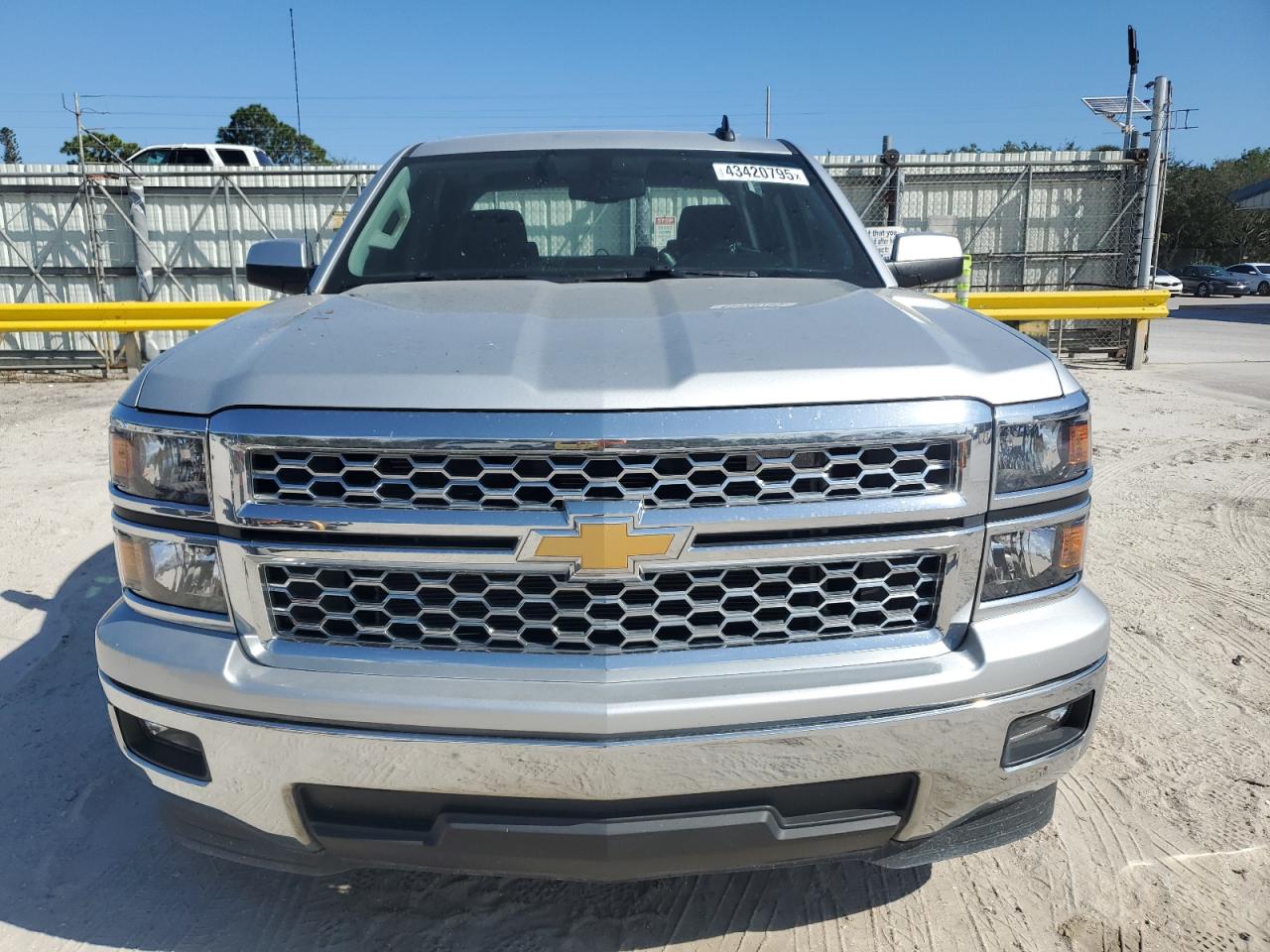 2015 Chevrolet Silverado - Image 5