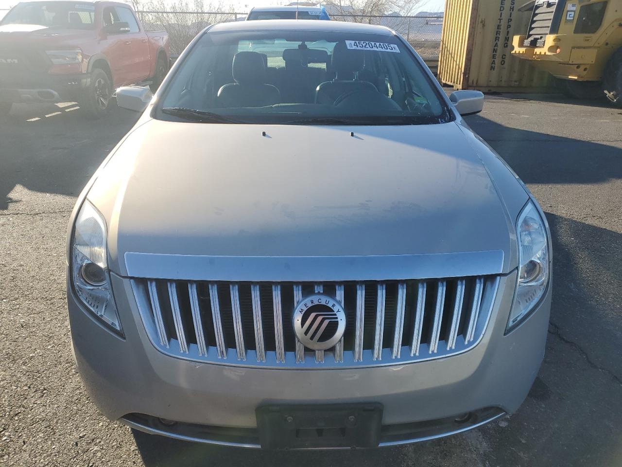2010 Mercury Milan - Image 5