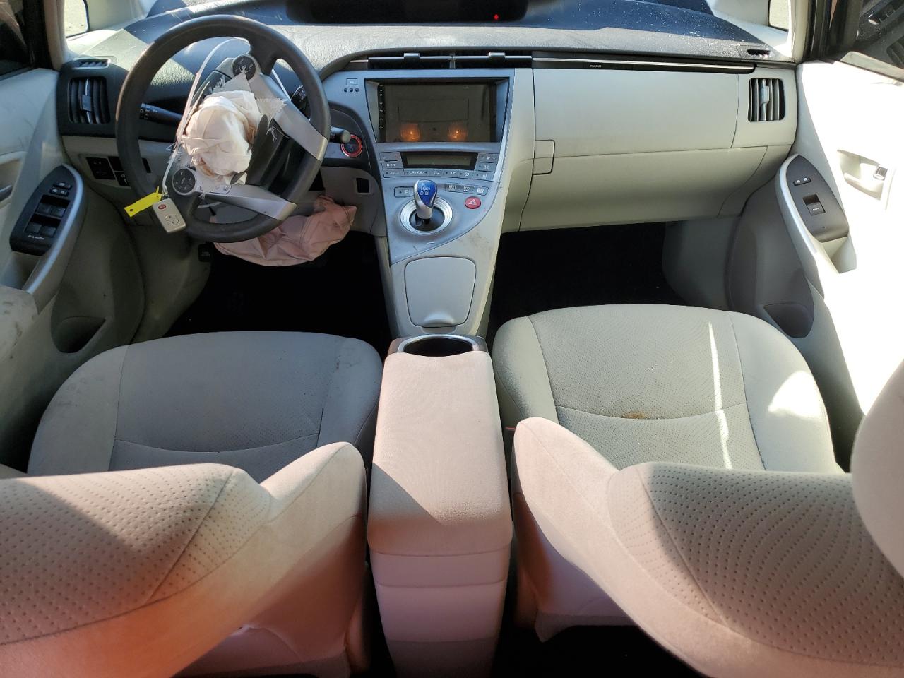2014 Toyota Prius - Image 8