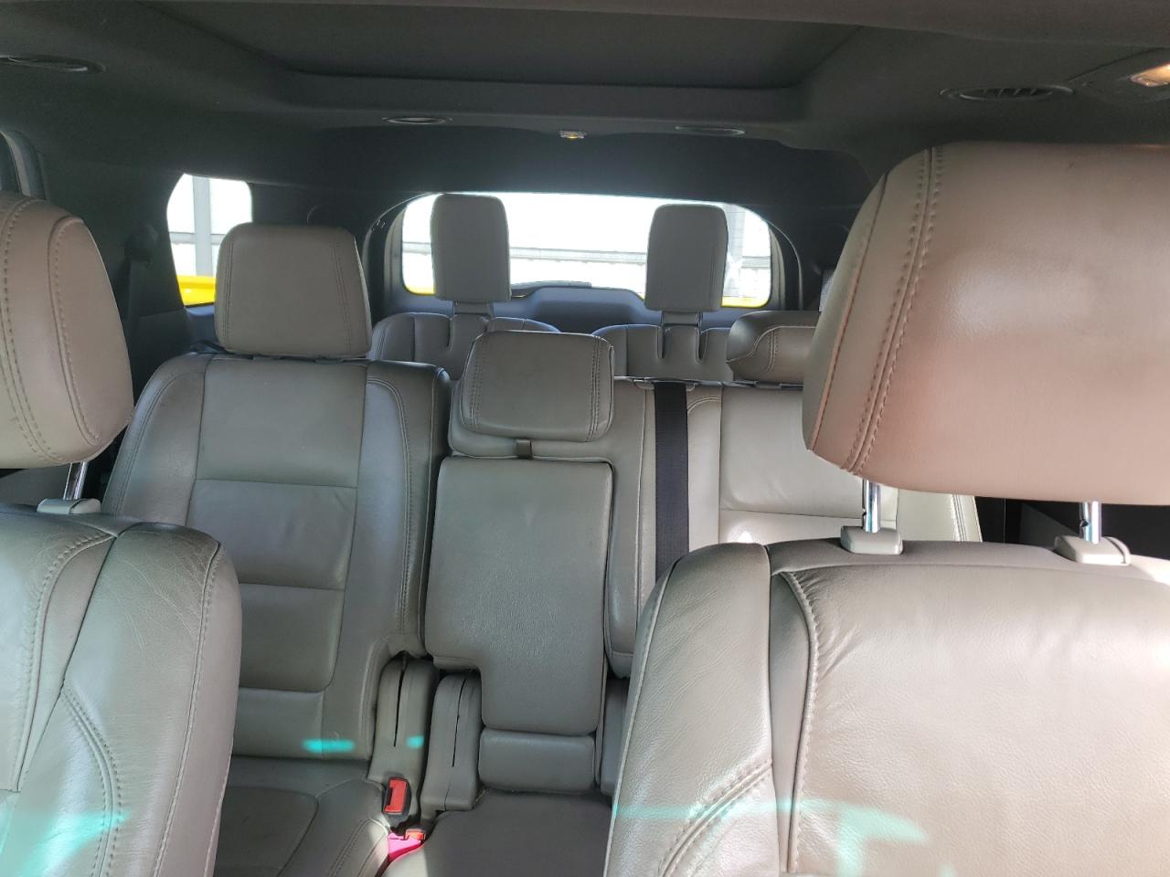 2014 Ford Explorer - Image 10