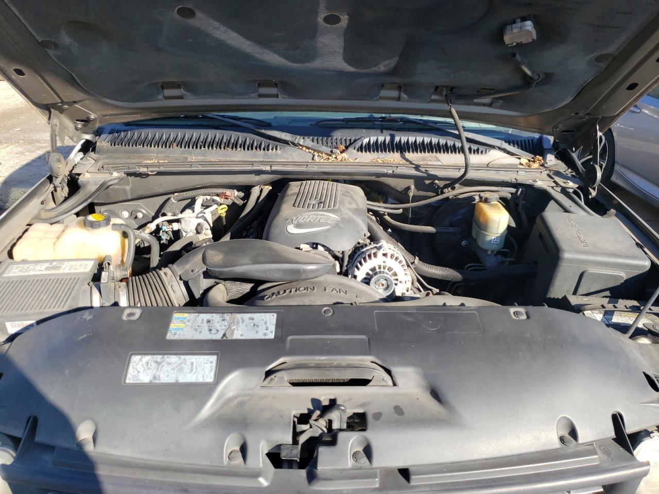2002 Chevrolet Silverado - Image 11