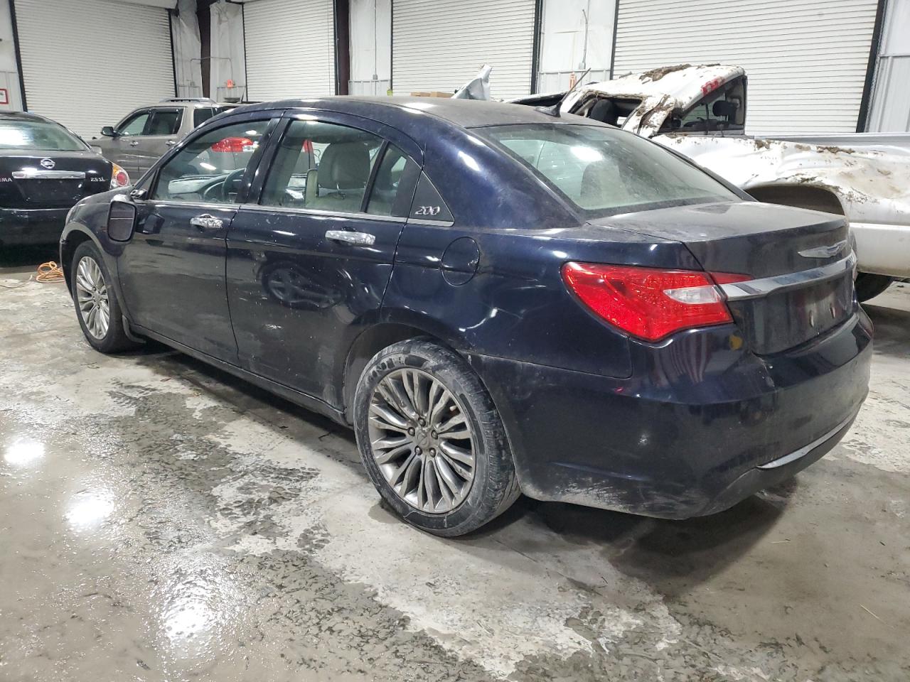 2012 Chrysler 200 - Image 2