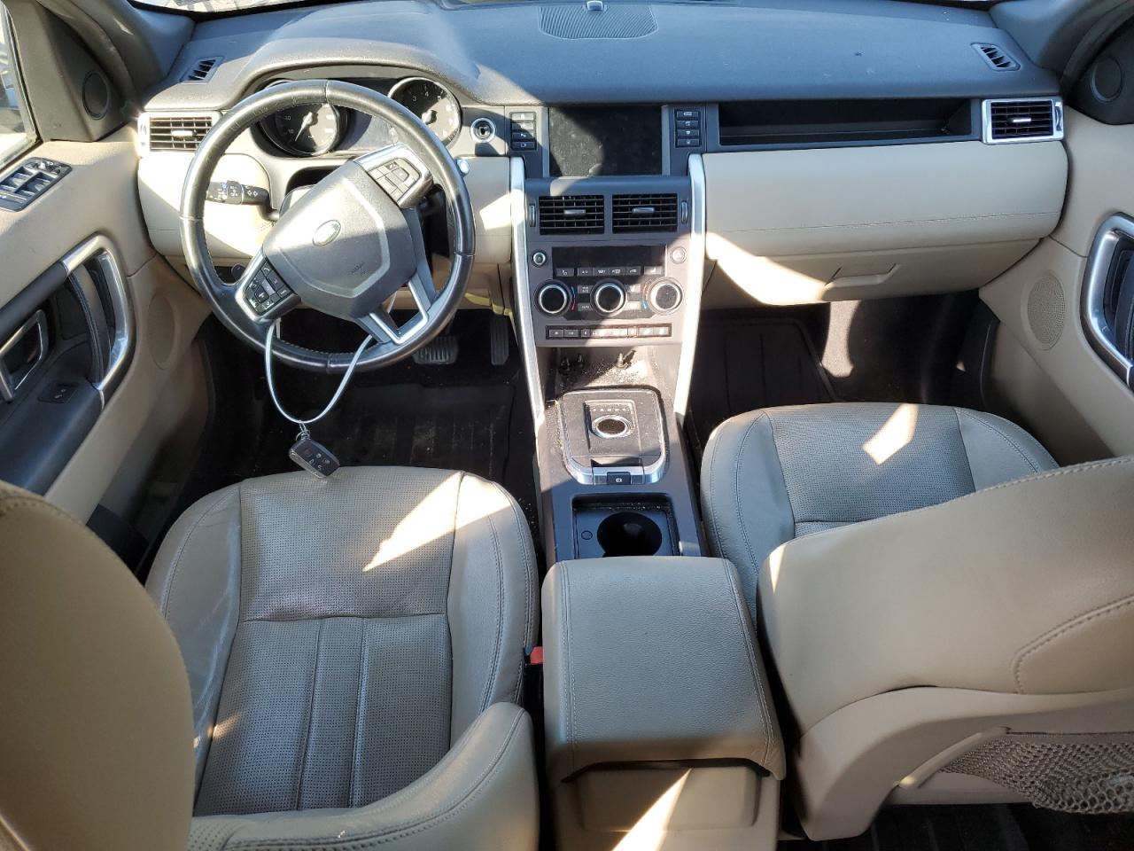 2015 Land Rover Discovery - Image 8