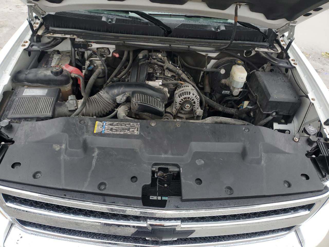 2009 Chevrolet Silverado - Image 11
