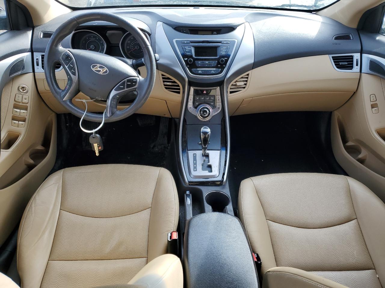 2013 Hyundai Elantra - Image 8