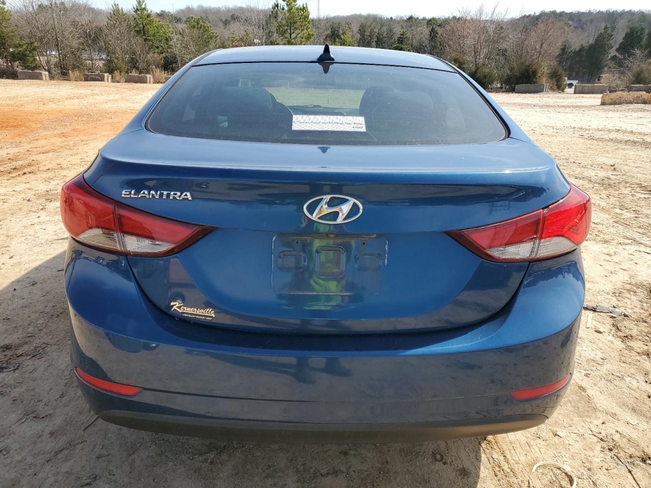 2015 Hyundai Elantra - Image 6