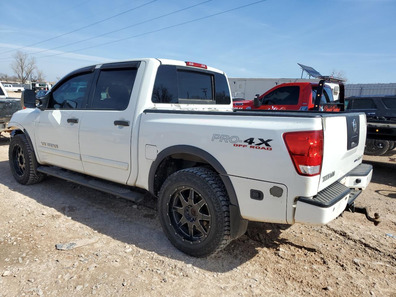 2011 Nissan Titan - Image 2