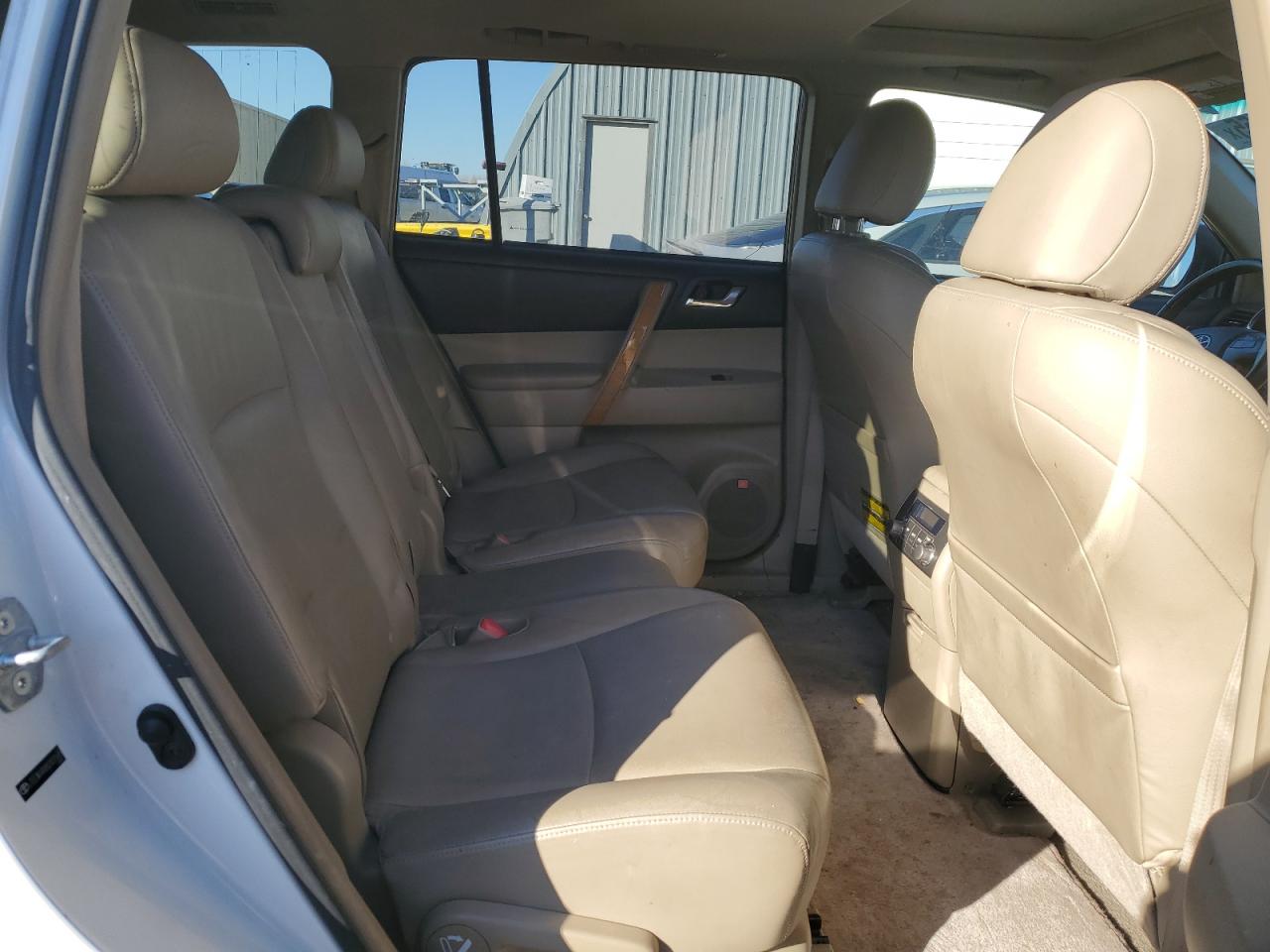2008 Toyota Highlander - Image 11
