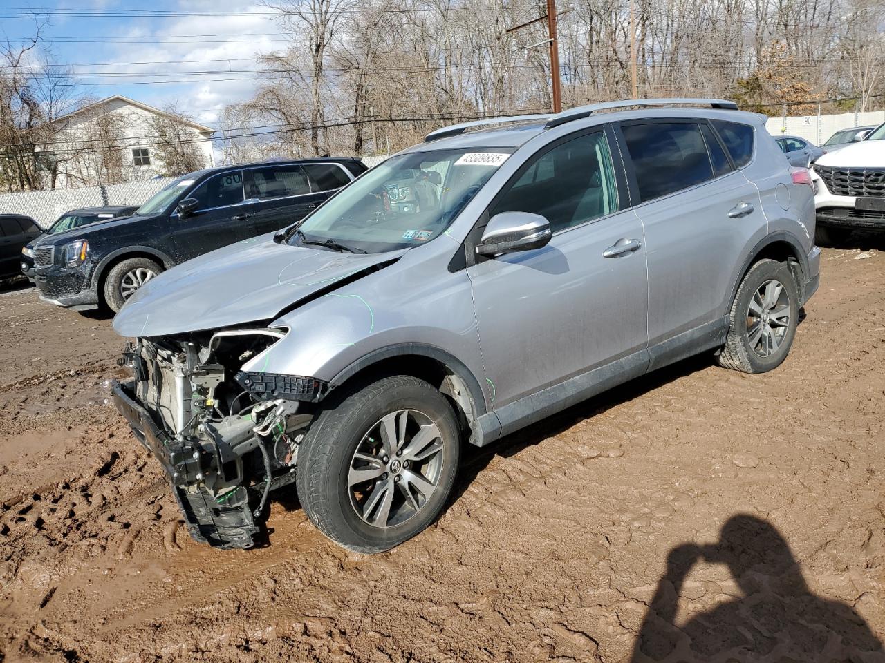 2016 Toyota RAV 4 - Image 1