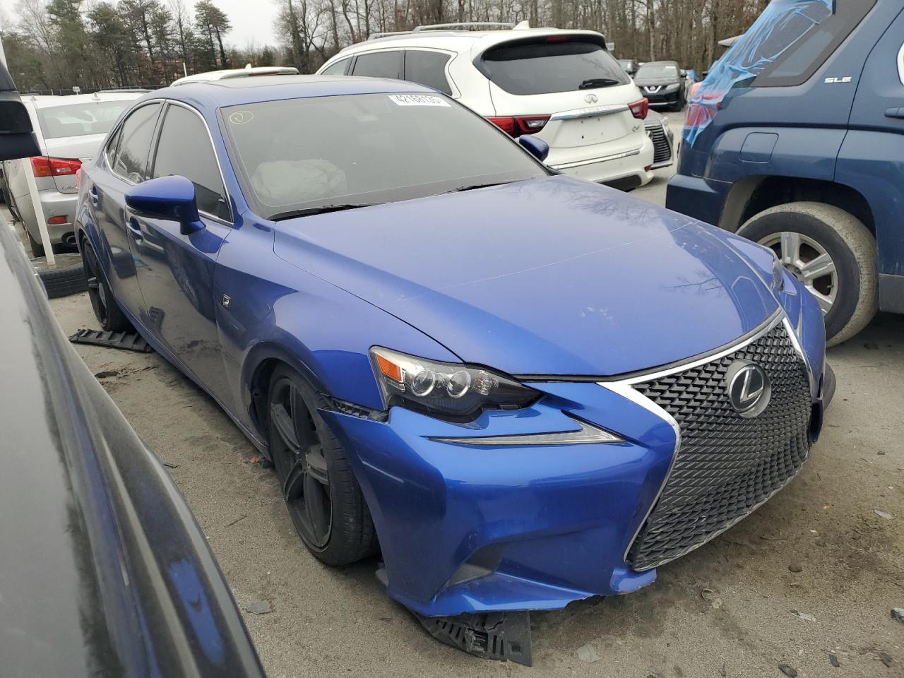 2016 Lexus IS - Image 4
