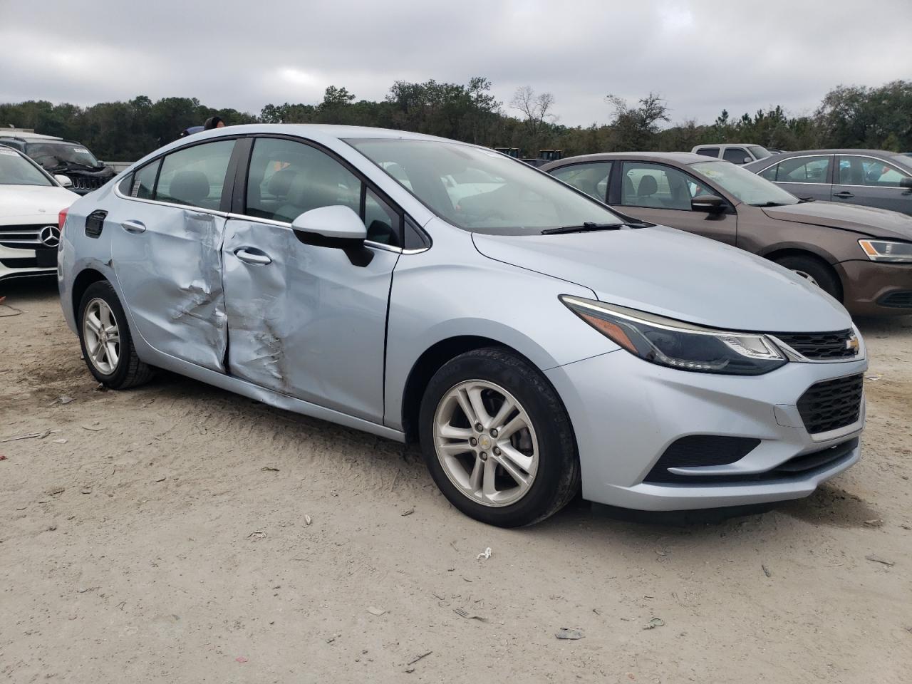 1G1BE5SM4H7180845 CHEVROLET CRUZE 2017